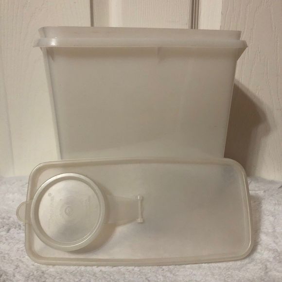 Tupperware Other - Tupperware Rectangle Food Storage Container